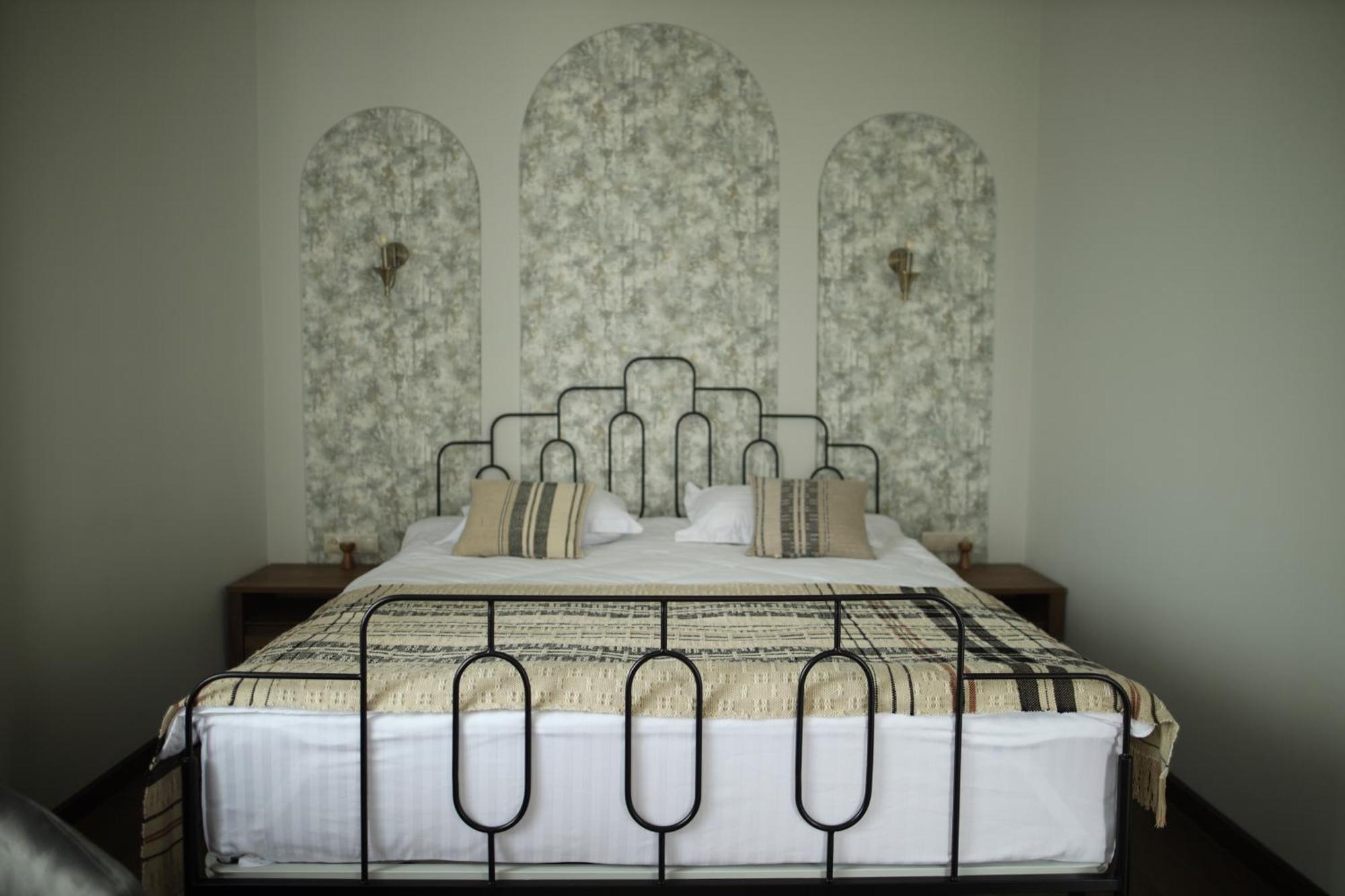 Redroof Country House Hotel กอริส ภายนอก รูปภาพ