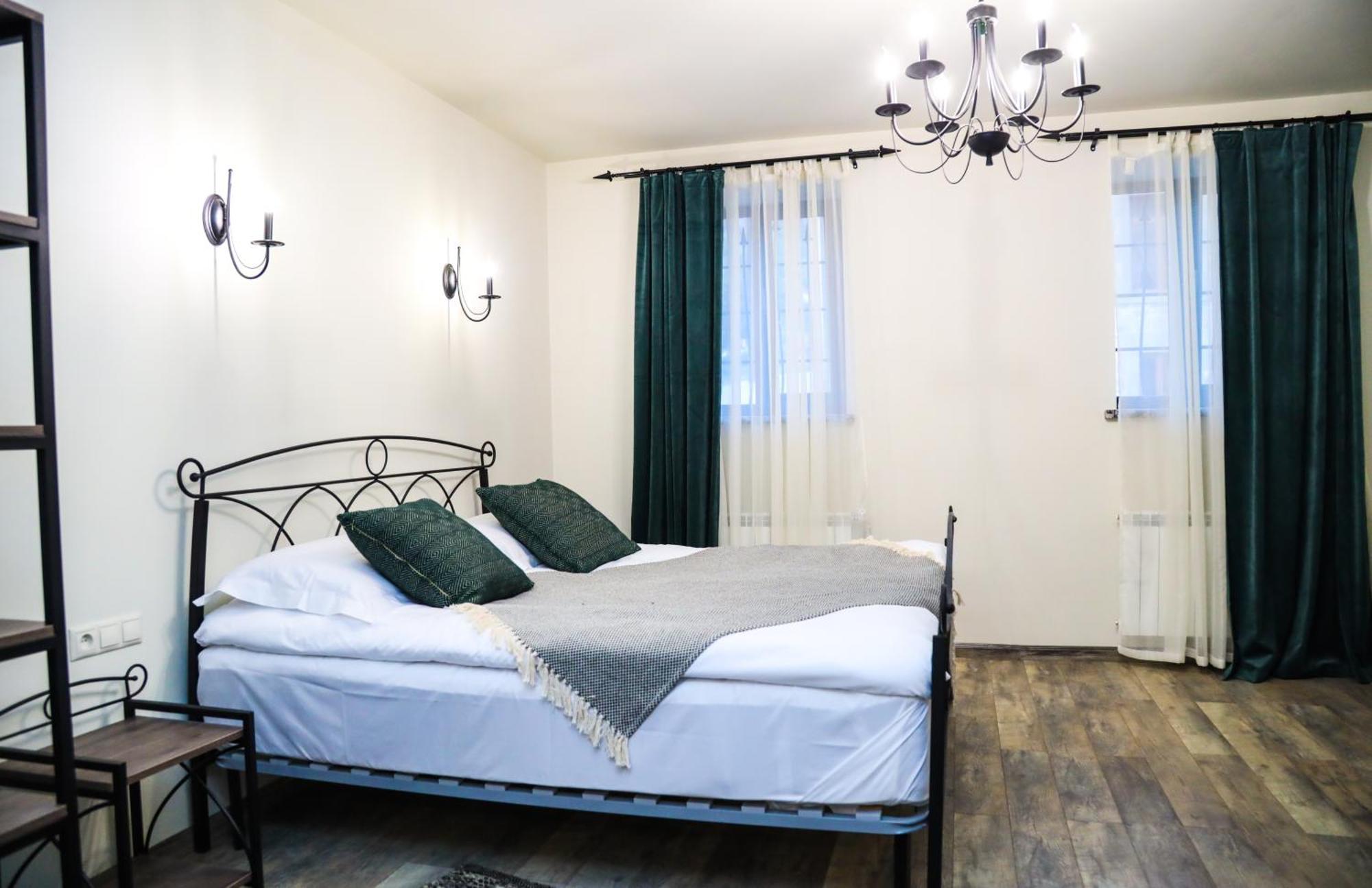 Redroof Country House Hotel กอริส ภายนอก รูปภาพ