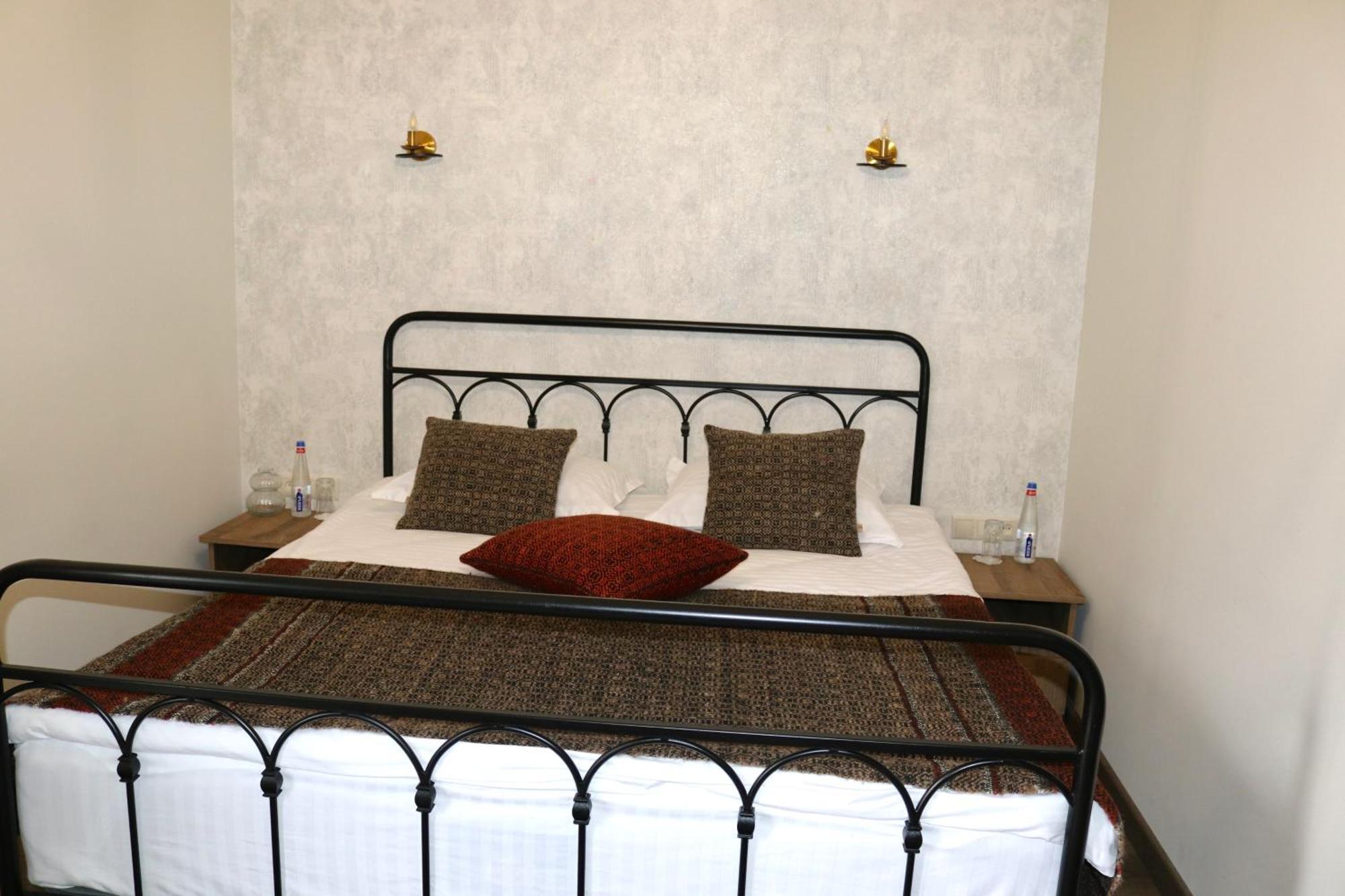 Redroof Country House Hotel กอริส ห้อง รูปภาพ